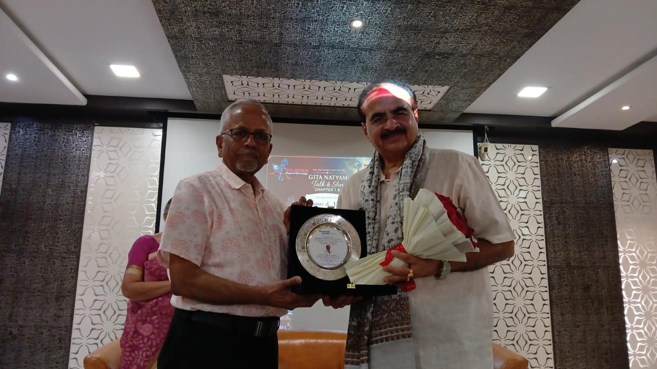 Felicitation of Dr. J.S. Bhuvaneswaran